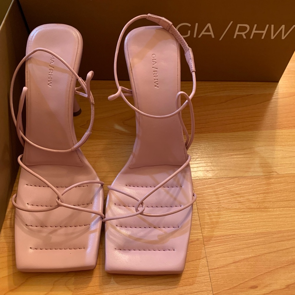 GIA/RHW Pink sandals size 39